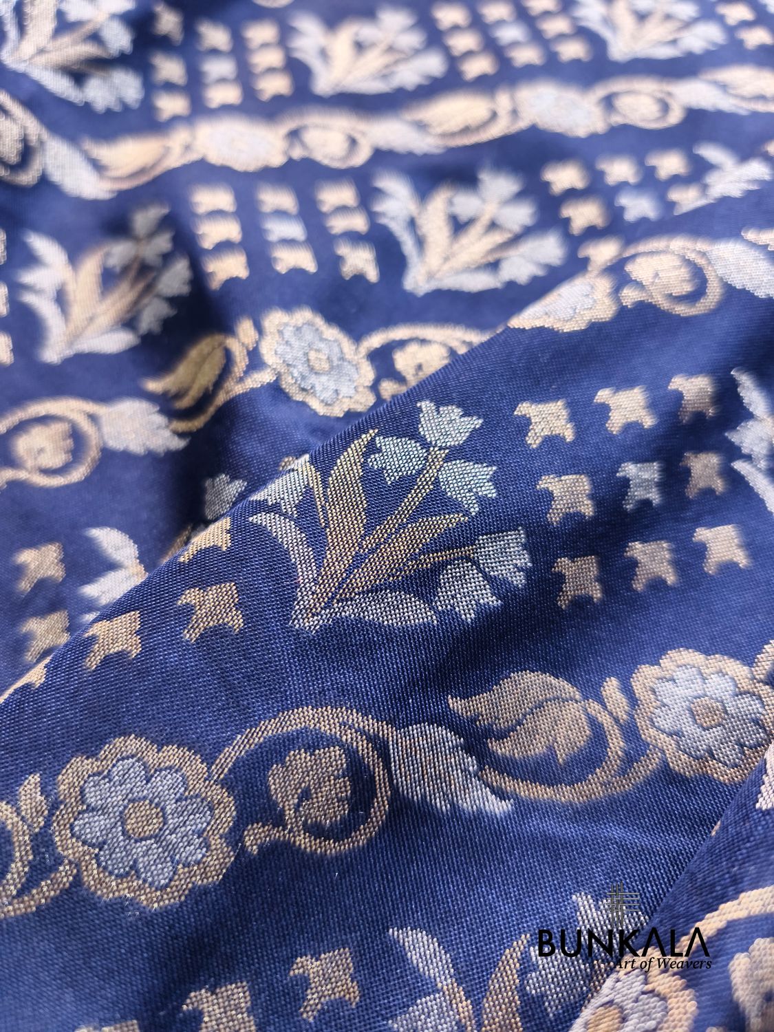 Navy Blue Ektara Banarasi Jamdani Weaved Silk Saree