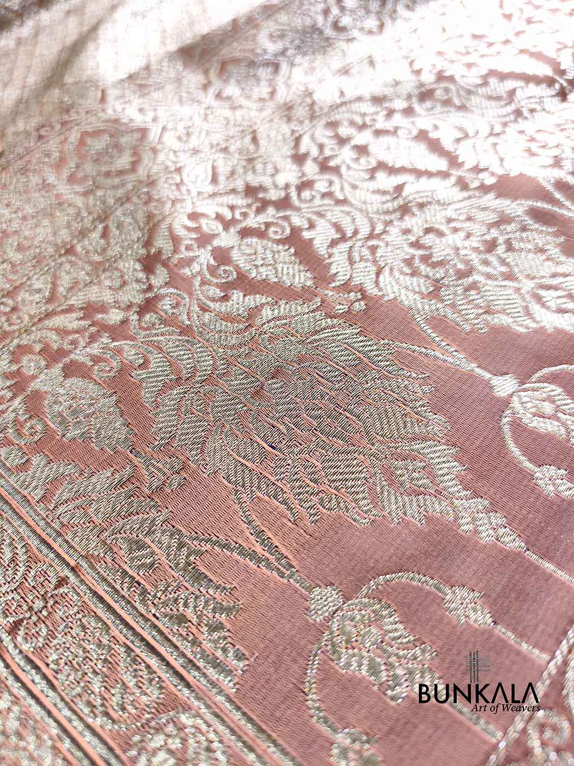 Nude Peach Shade Brocade Weaved Banarasi Mashru Silk Saree