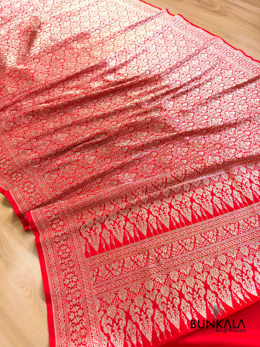 Bridal Red Traditional Floral Jaal Allover Sona Zari Brocade Weaved Banarasi Mashru Silk Saree