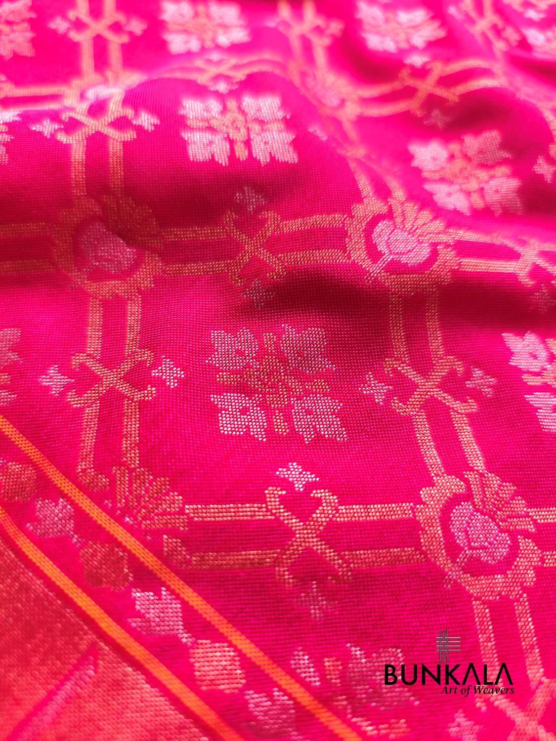 Pink Ektara Banarasi Jamdani Geometric Weaved Silk Saree