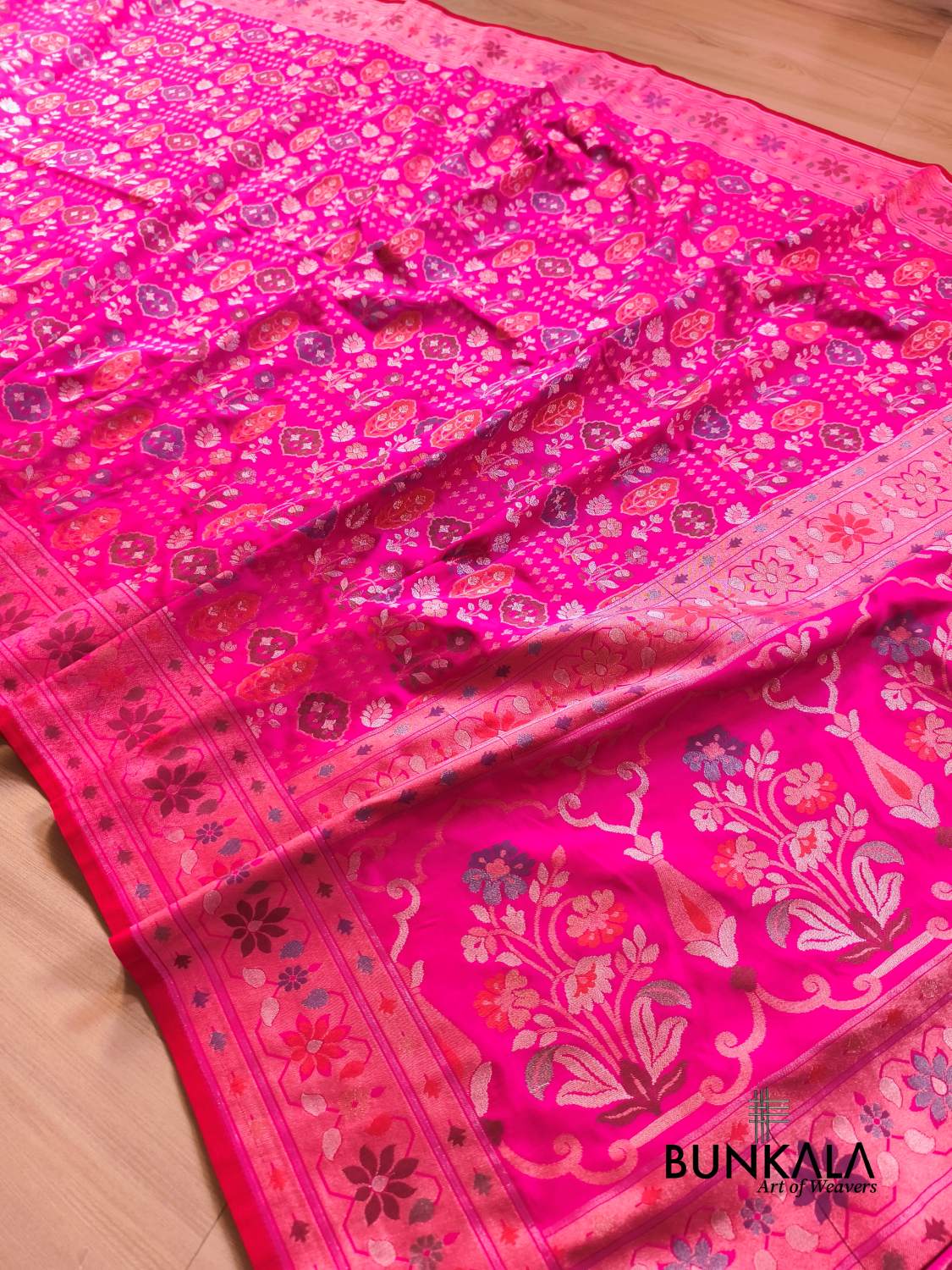 Pink Ektara Banarasi Jamdani Meenakari Weaved Silk Saree 