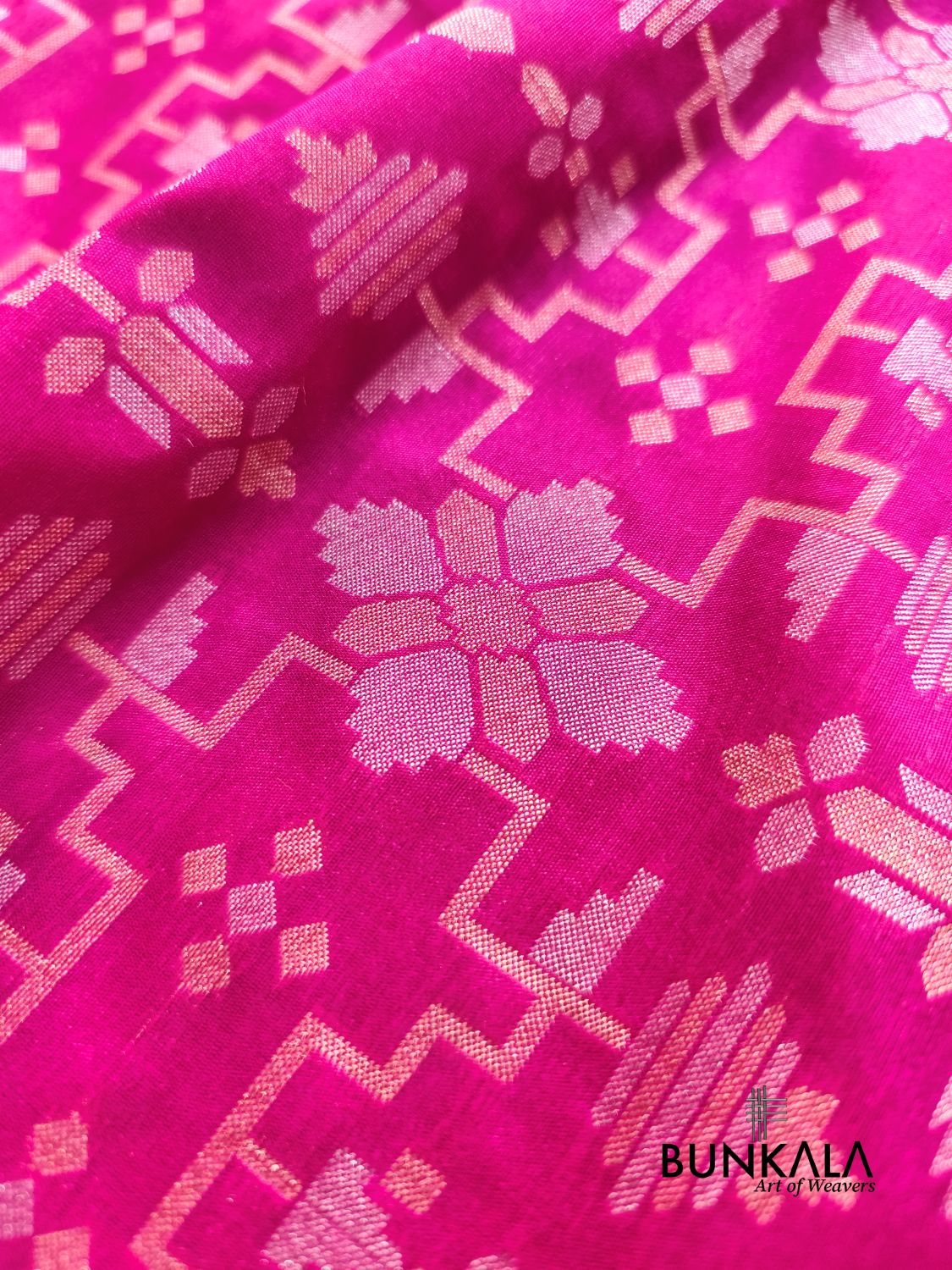 Pink Ektara Banarasi Jamdani Weaved Silk Saree
