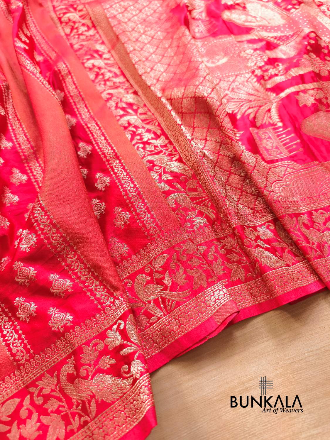 Pinkish Red Peacock Border Handwoven Banarasi Mashru Silk Saree