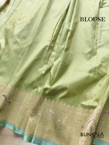 Pista Green Vintage Motif Kadwa Jangla Handweaved Banarasi Pure Katan Silk Saree