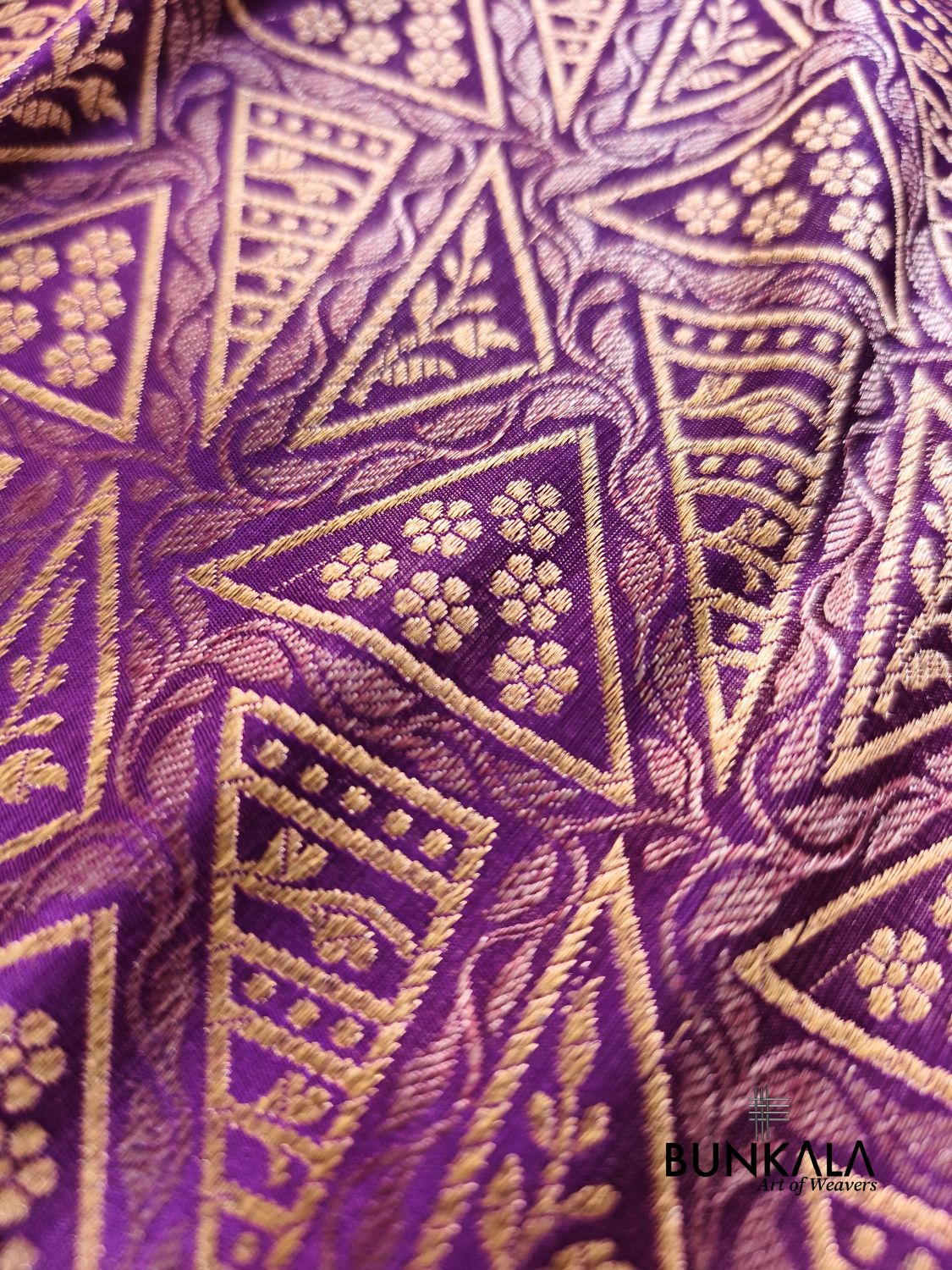 Purple Geometrical Brocade Banarasi Mashru Silk Saree