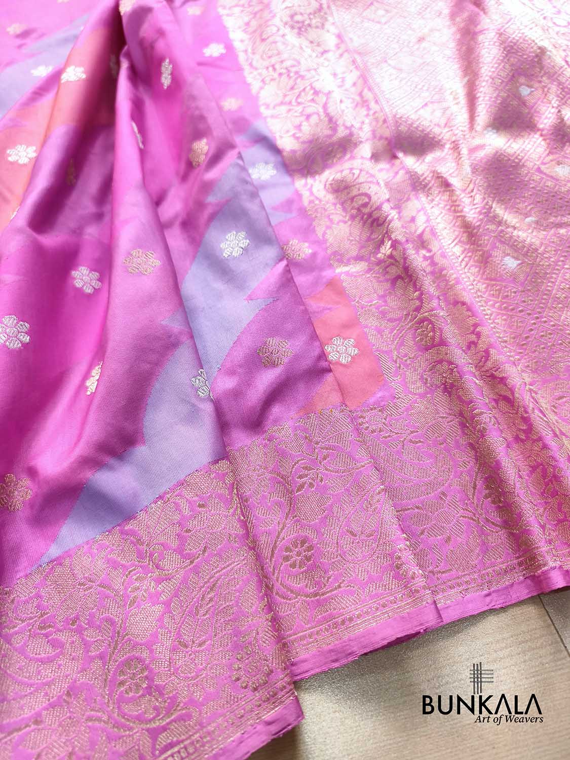 Rangkat Gazri Pink Kadwa Handweaved Banarasi Pure Katan Silk Saree