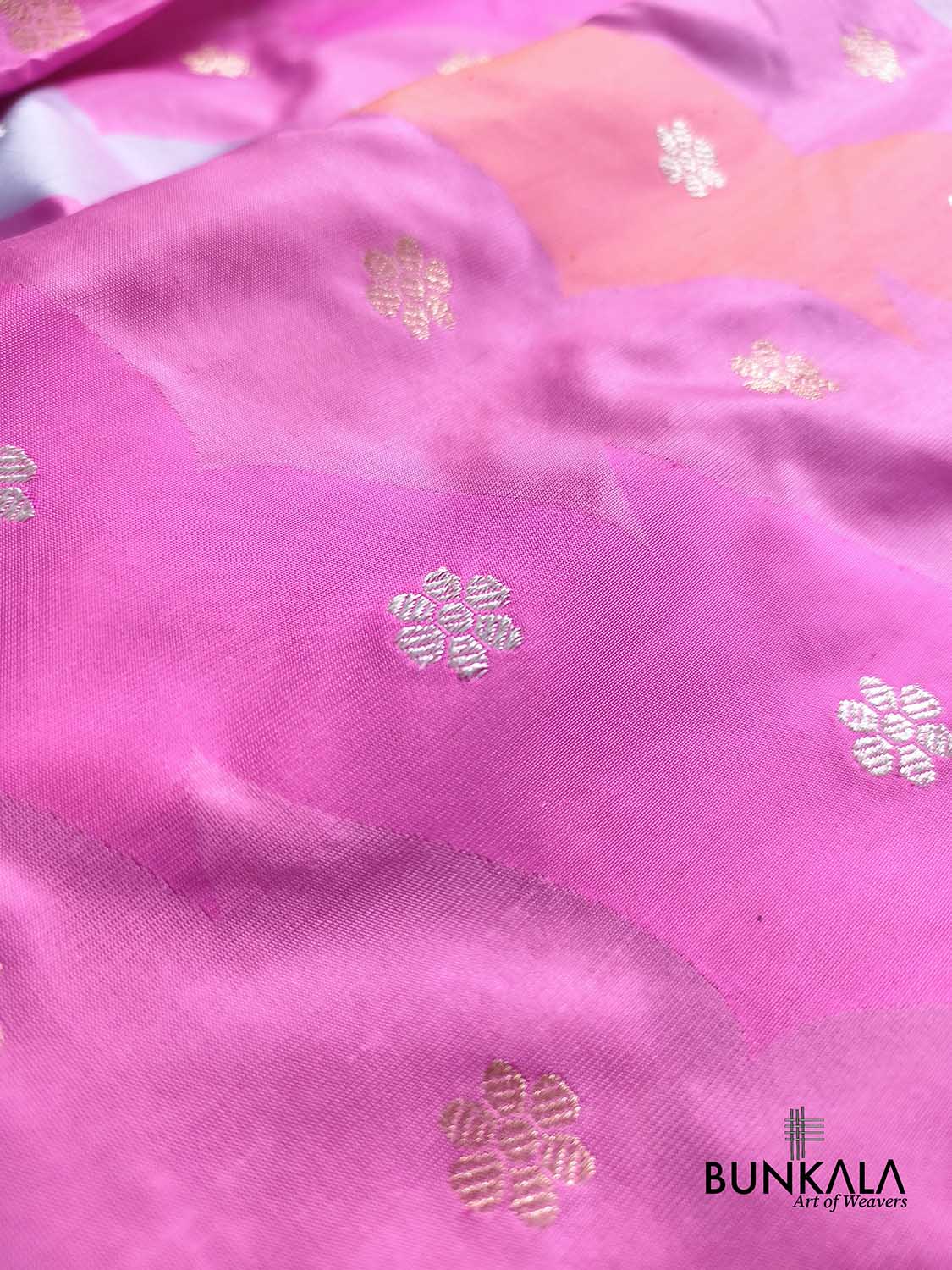 Rangkat Gazri Pink Kadwa Handweaved Banarasi Pure Katan Silk Saree