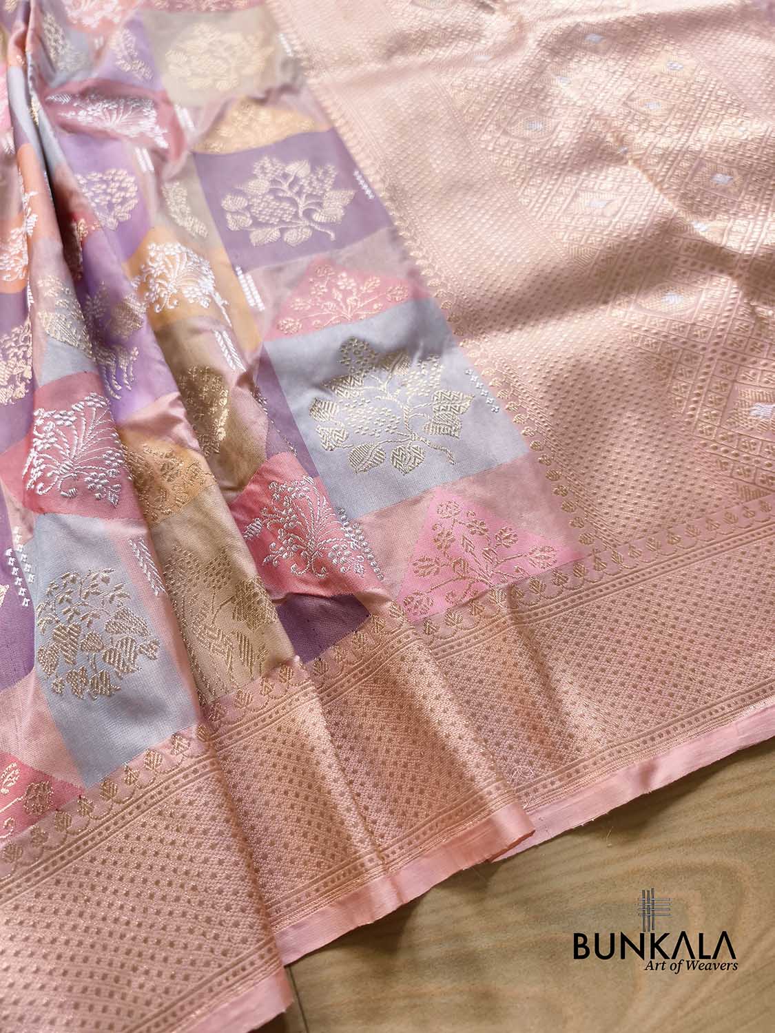 Rangkat Multi Pastel Peach Kadwa Handweaved Banarasi Pure Tissue Silk Saree