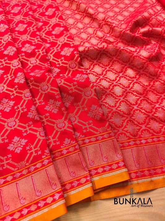 Red Ektara Banarasi Jamdani Geometric Weaved Silk Saree