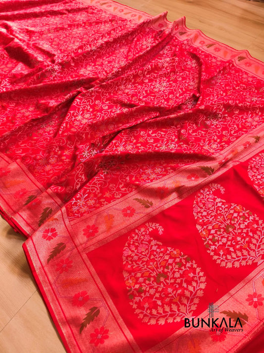 Red Ektara Banarasi Jamdani Meenakari Weaved Silk Saree 