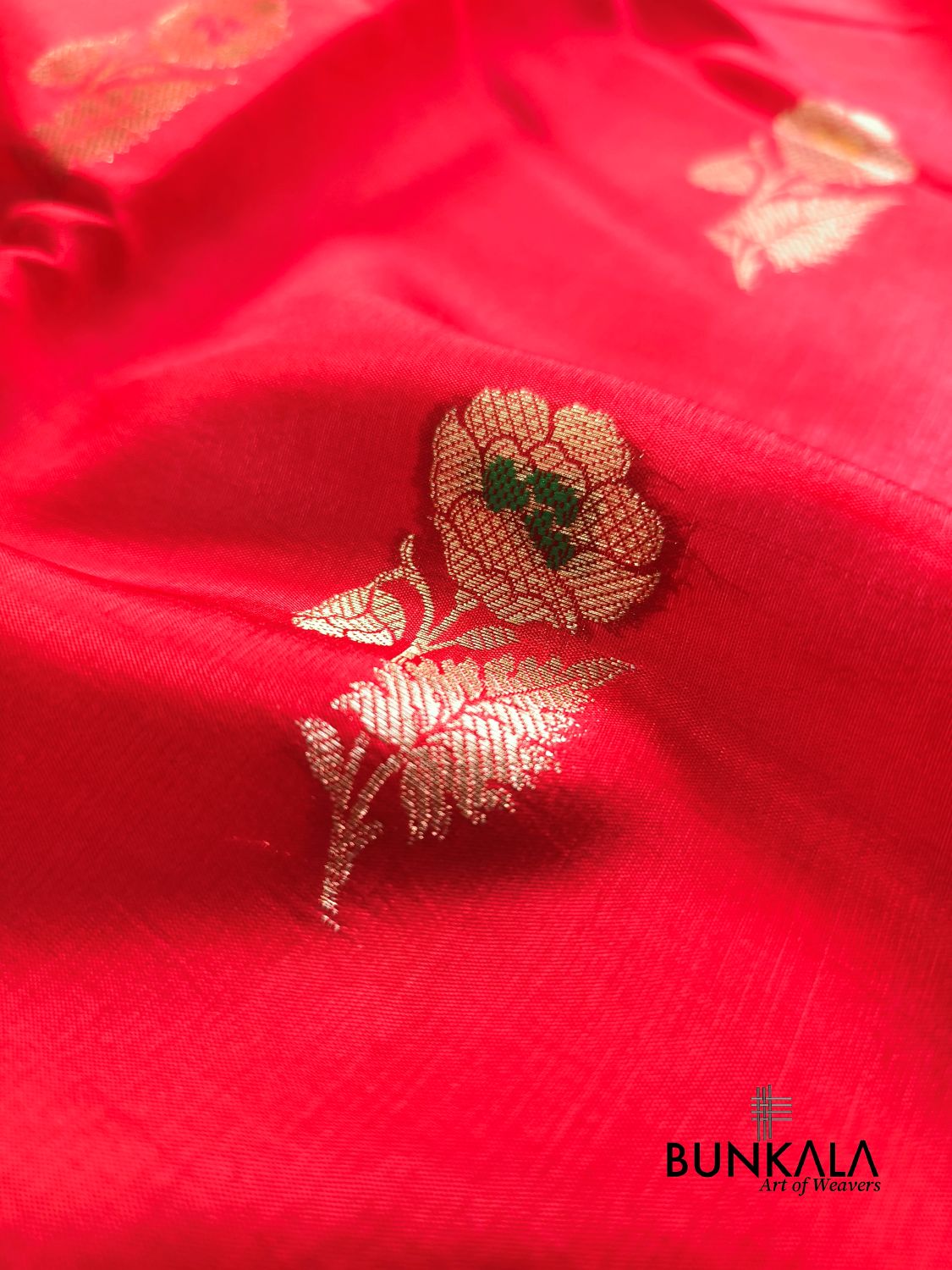 Red Meena Floral Buta Pure Banarasi Mango Silk Saree 