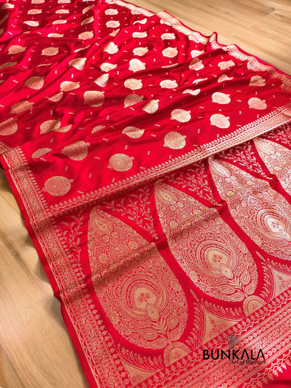 Reddish Pink Buta Banarasi Mashru Soft Silk Saree with Paisley Pallu 