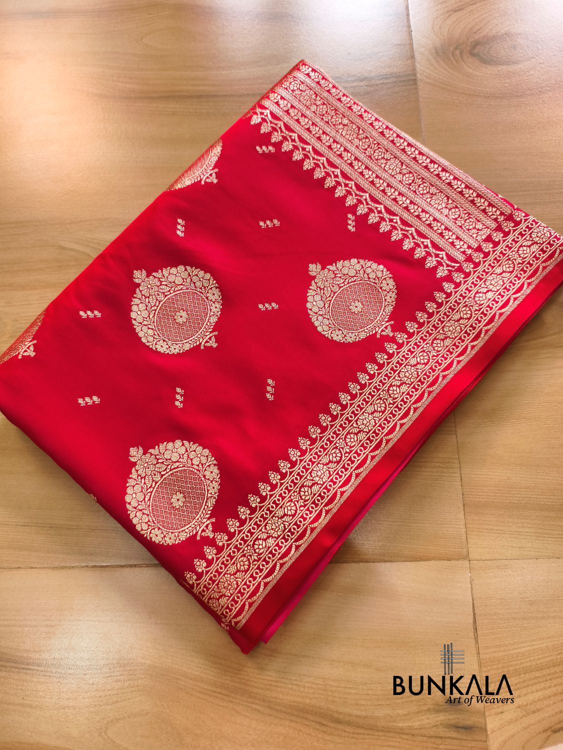 Reddish Pink Buta Banarasi Mashru Soft Silk Saree with Paisley Pallu 
