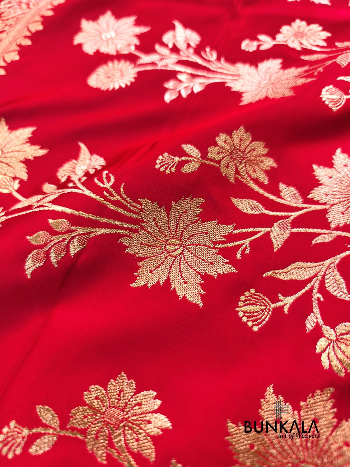 Reddish Pink Buti Banarasi Mashru Soft Silk Saree with Jaal Floral Pallu