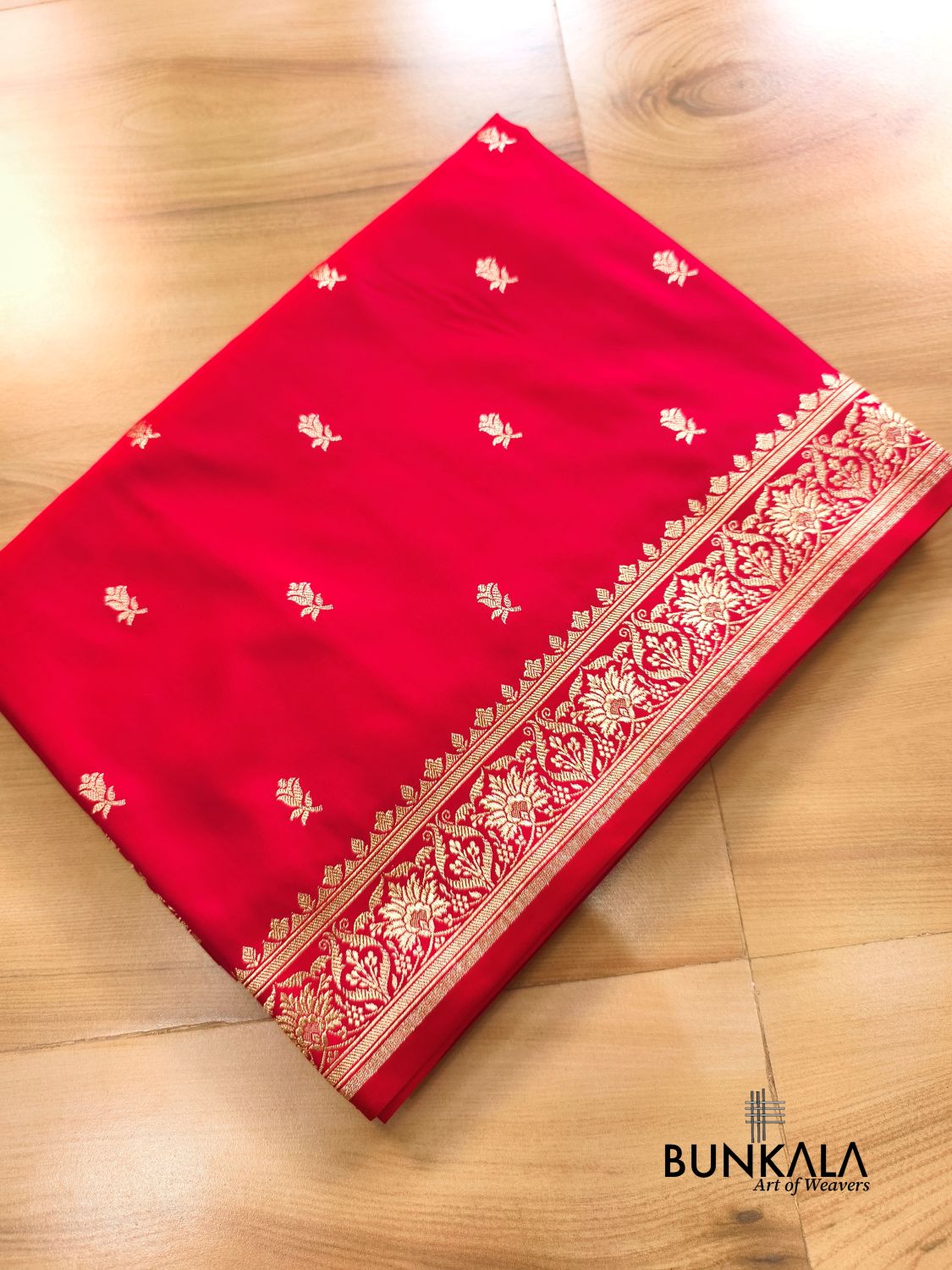 Reddish Pink Buti Banarasi Mashru Soft Silk Saree with Jaal Floral Pallu