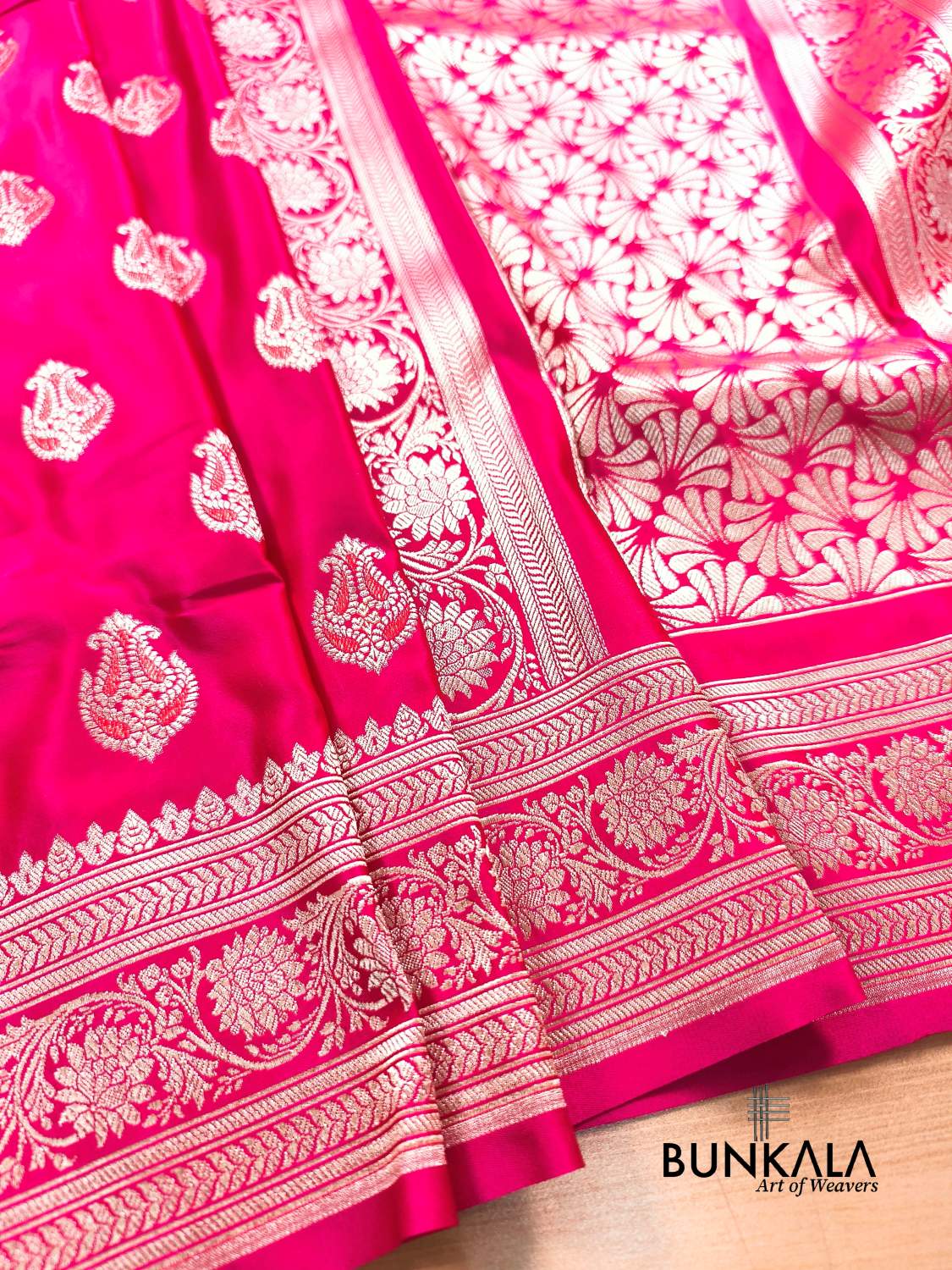 Reddish Pink Meena Vintage Buti Banarasi Mashru Silk Saree 