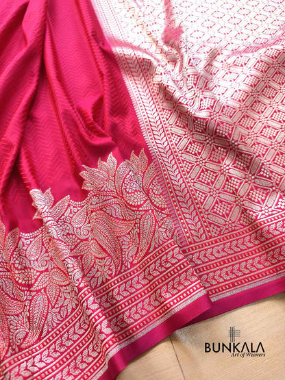 Reddish Pink Zig Zag Jamewar Weaved Banarasi Mashru Silk Saree