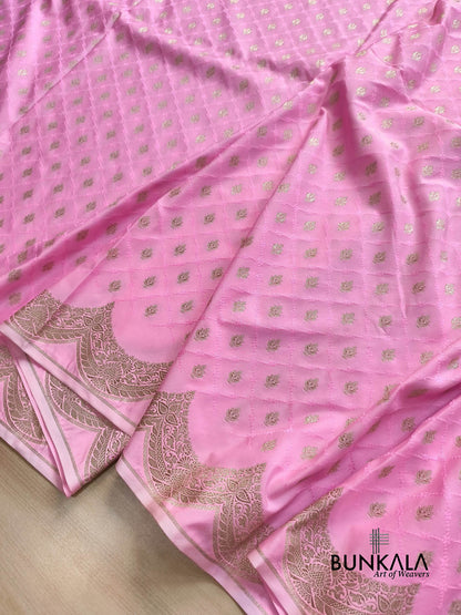 Rose Pink Scalloped Jamewar Weaved Banarasi Mashru Silk Saree