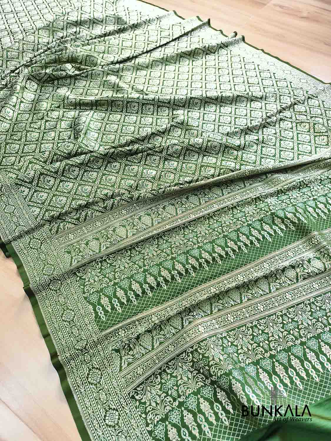 Royal Green Brocade Weaved Banarasi Mashru Silk Saree
