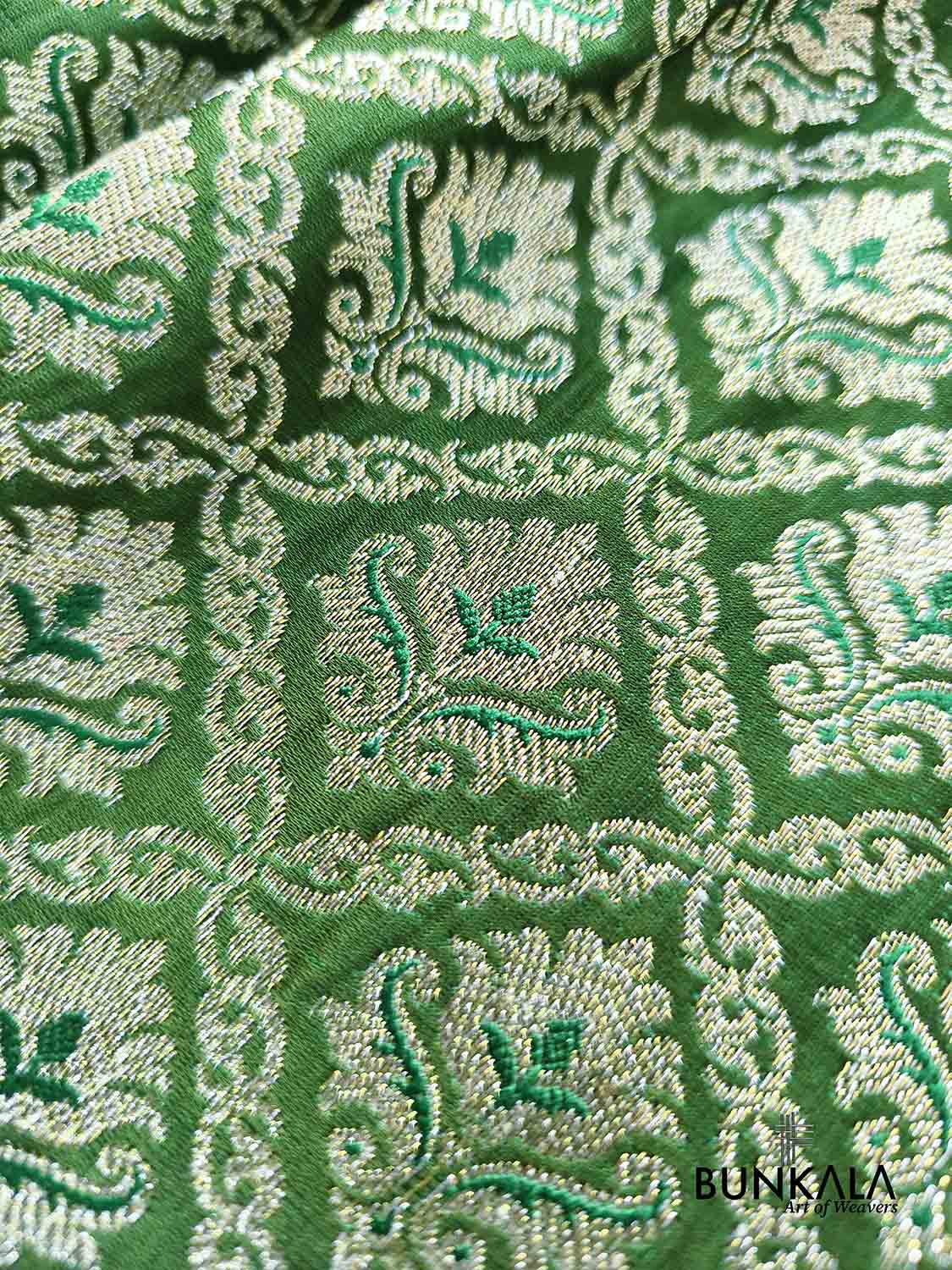 Royal Green Brocade Weaved Banarasi Mashru Silk Saree