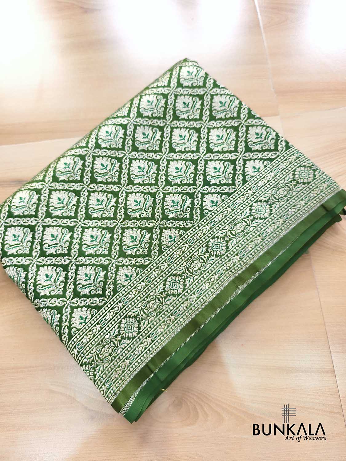 Royal Green Brocade Weaved Banarasi Mashru Silk Saree