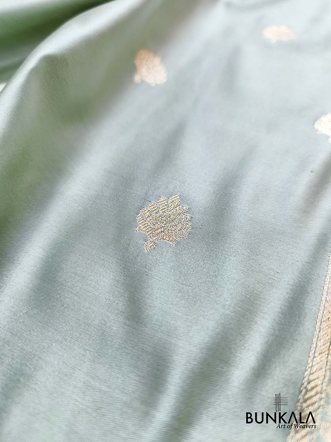 Sage Green with Contrast Emerald Green Border Banarasi Mashru Silk Saree
