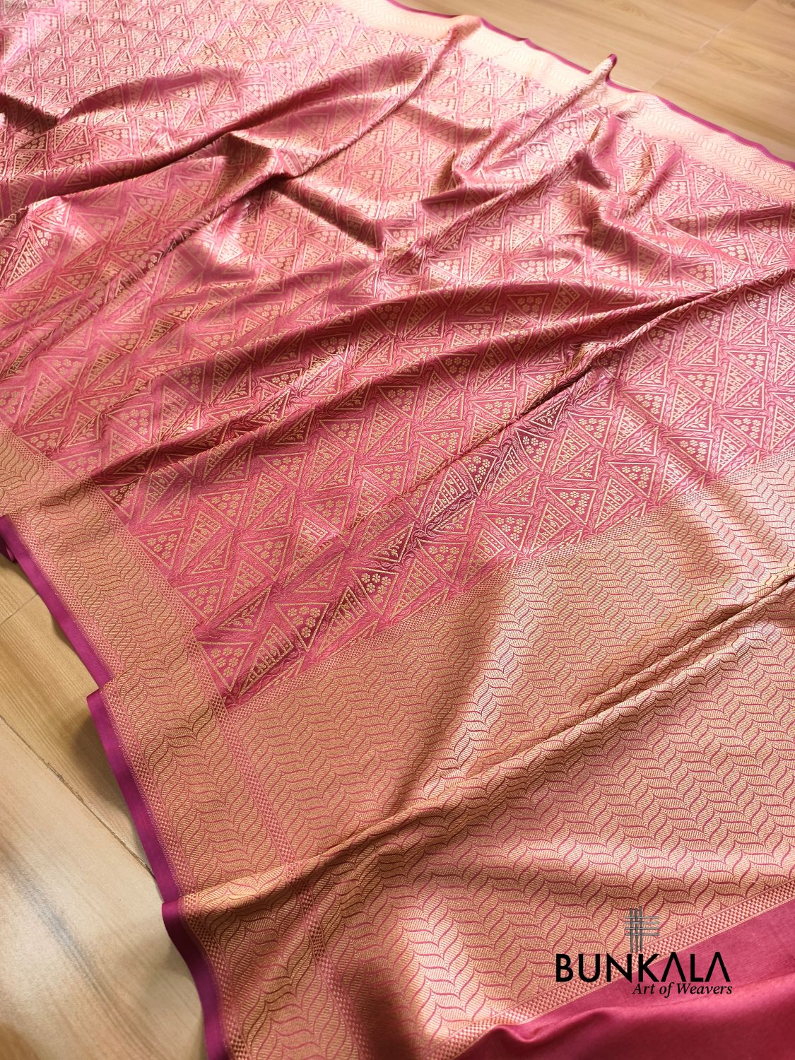 Strawberry Pink Geometrical Brocade Banarasi Mashru Silk Saree