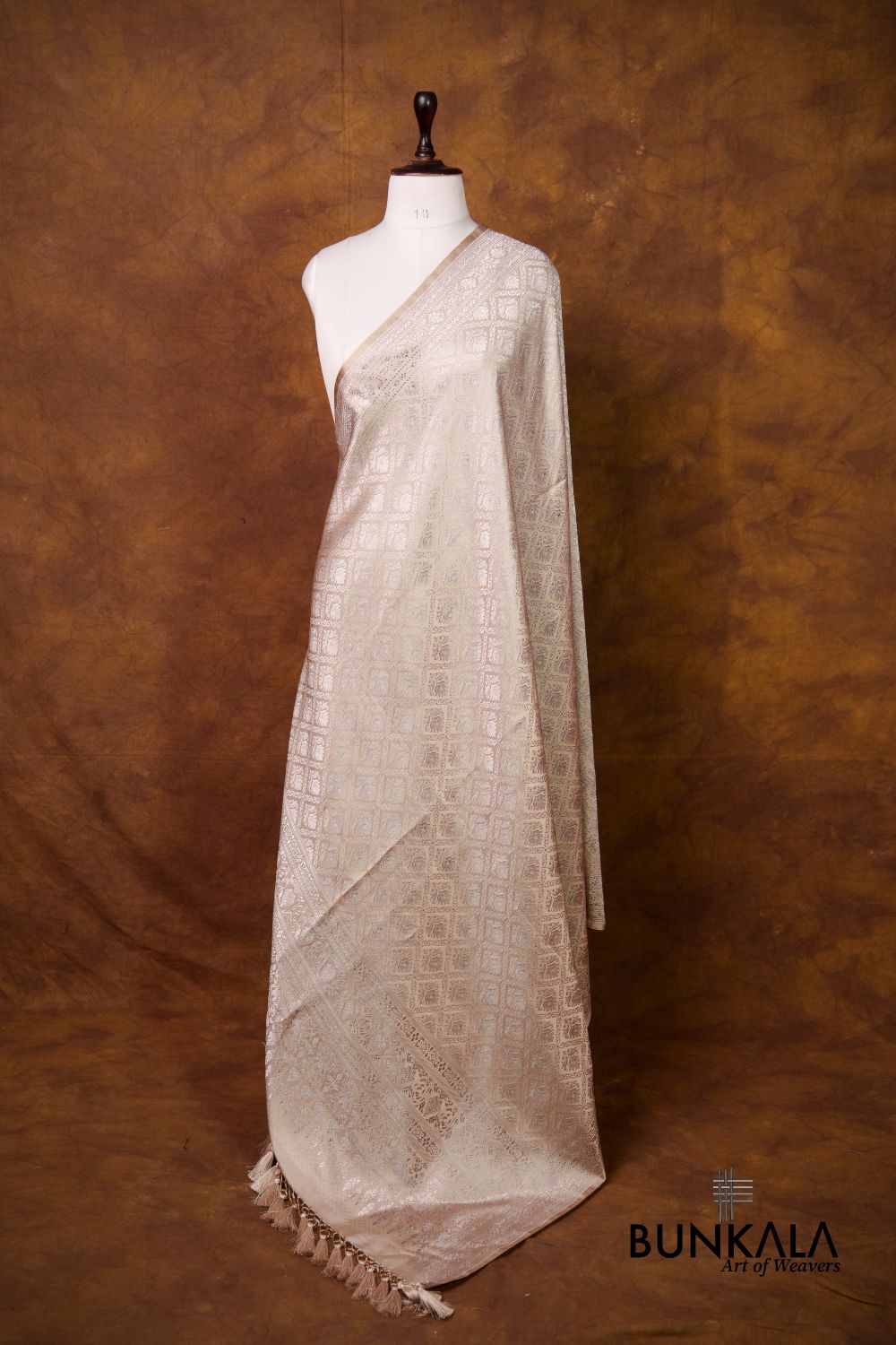 White Daimond Jaal Brocade Resham Weaved Banarasi Mashru Silk Dupatta 
