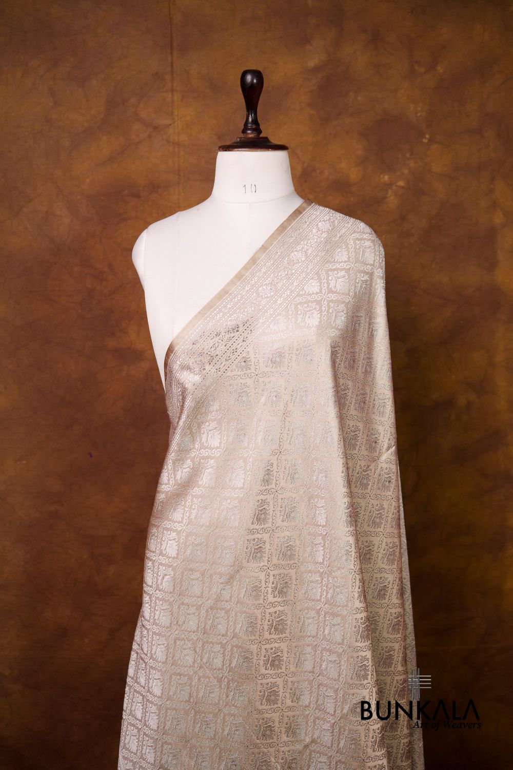 White Daimond Jaal Brocade Resham Weaved Banarasi Mashru Silk Dupatta 