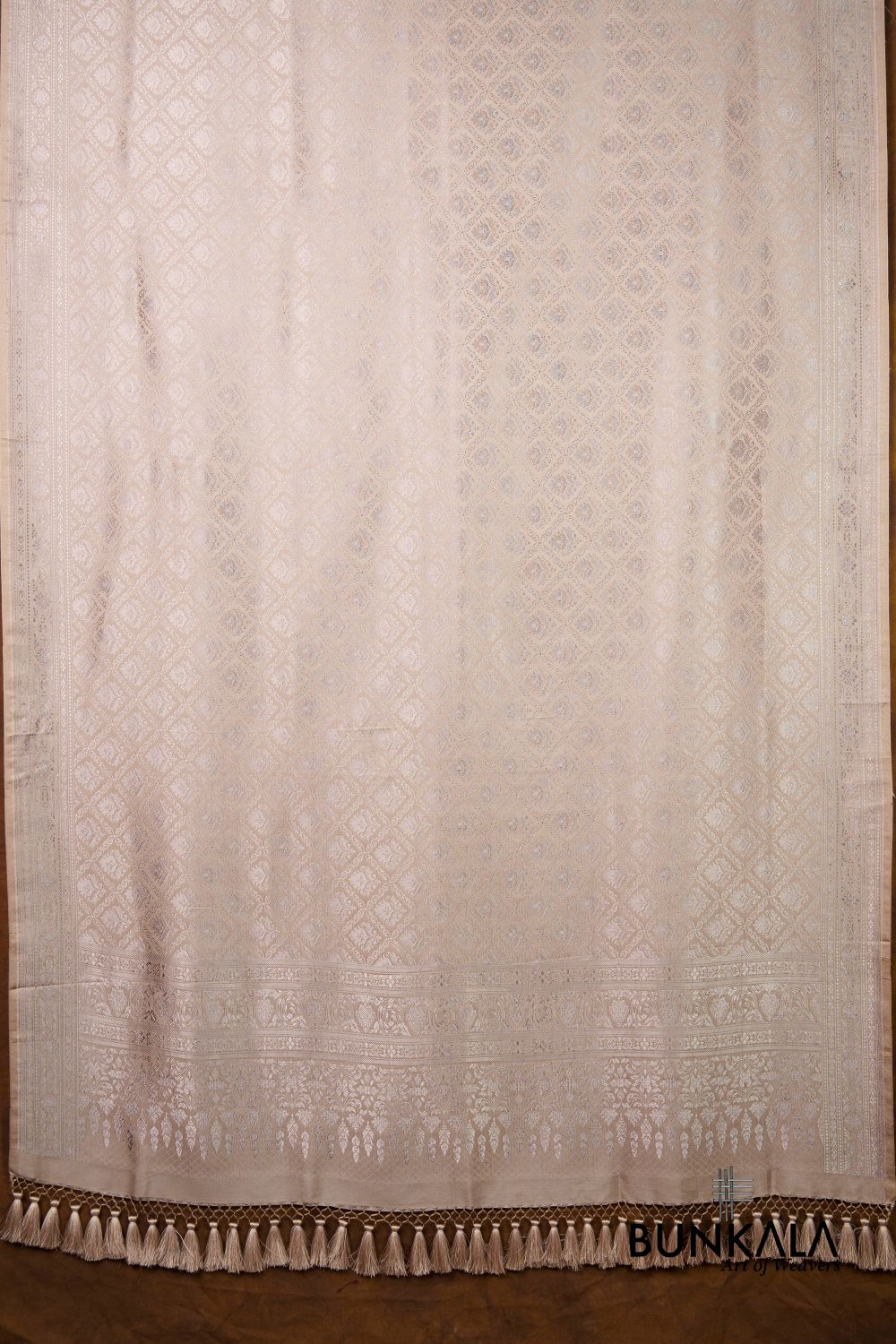 White Daimond Jaal Brocade Resham Weaved Banarasi Mashru Silk Dupatta 