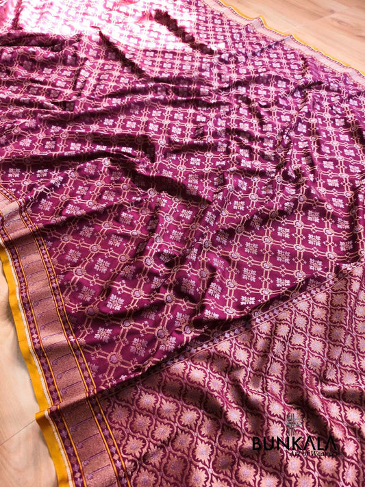 Wine Ektara Banarasi Jamdani Geometric Weaved Silk Saree