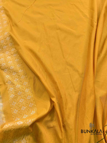 Yellow Ektara Banarasi Jamdani Weaved Silk Saree