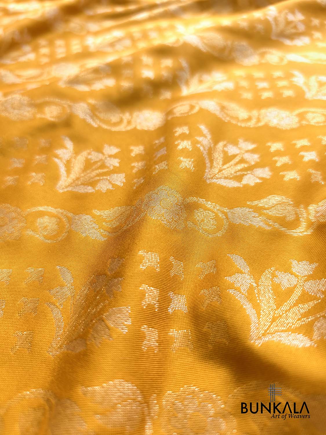 Yellow Ektara Banarasi Jamdani Weaved Silk Saree