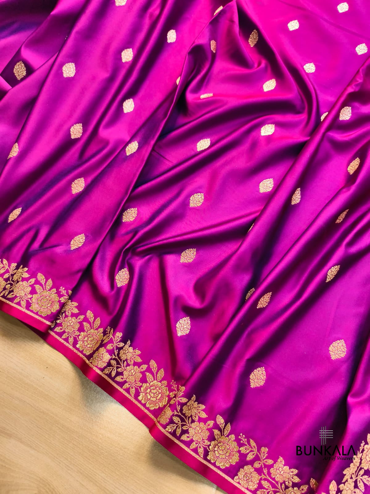 Magenta Pink Buti Weaved Banarasi Mashru Silk Floral Border Saree