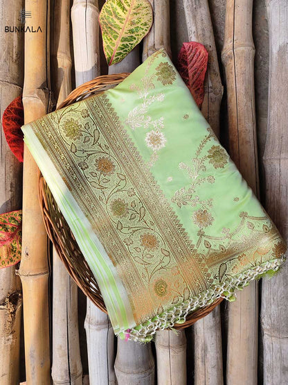 Green Mashru Silk Meenakari Jaal Design Weaved Banarasi Saree