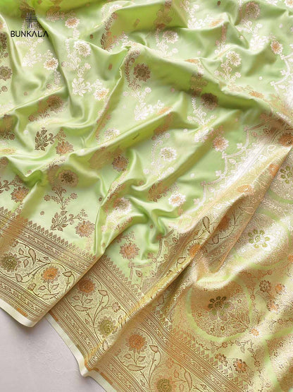 Green Mashru Silk Meenakari Jaal Design Weaved Banarasi Saree