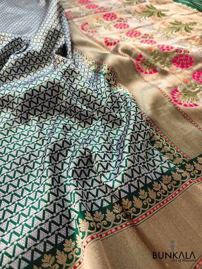 Exquisite Bottle Green Pure Katan Silk Handloom Sona Rupa Banarasi Saree with Meenakari Pallu