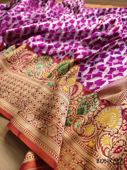 Intricately Woven Purple Pure Katan Silk Handloom Silver Zari Geometric Jaal Banarasi Saree with Meenakari Kadwa Border